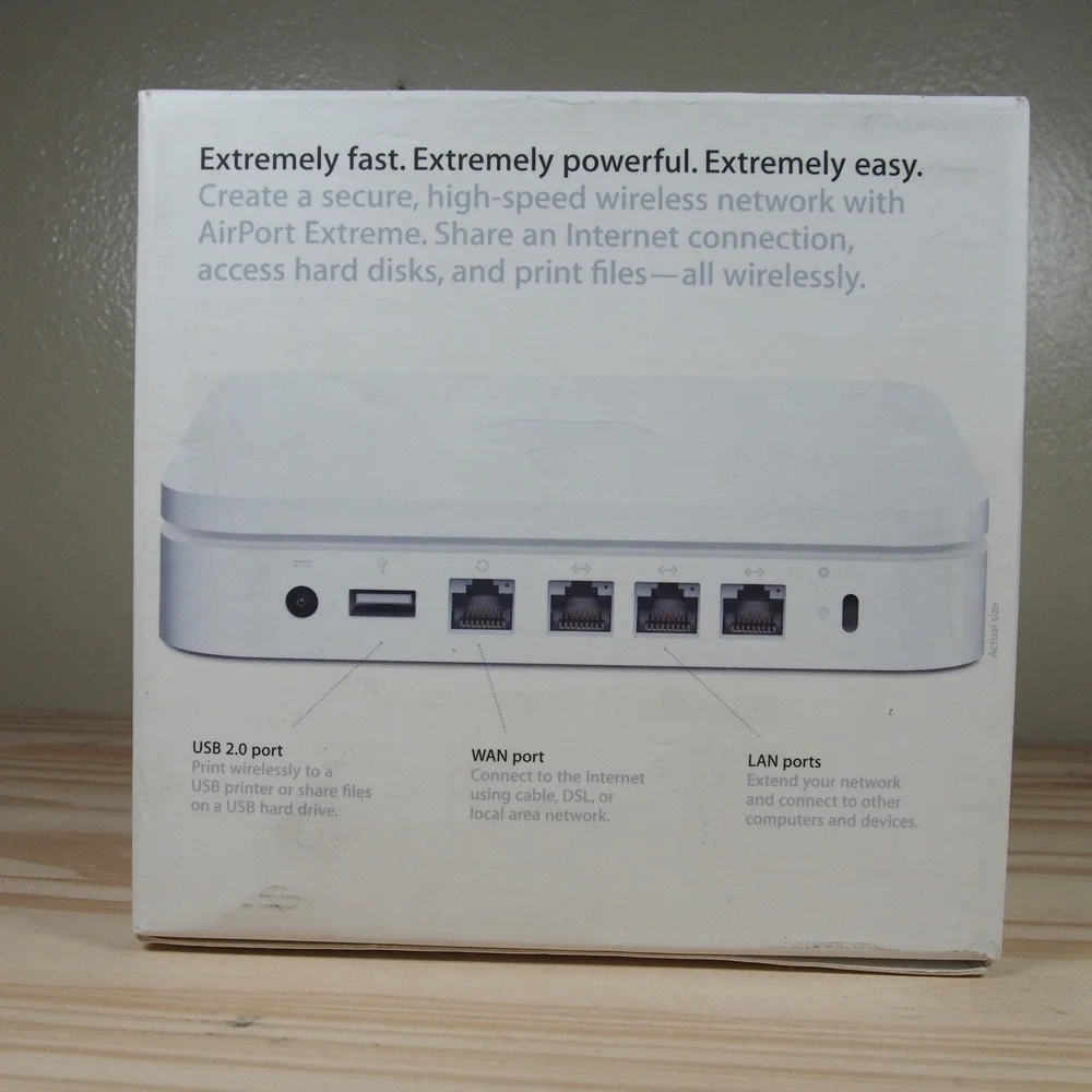 Apple AirPort Extreme Base Station A1143 2nd Gen MB053LL/A 802.11n WiFi‎ Router